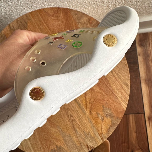 Louis Vuitton Bom Dia Multi Color Clear Monogram Pool Slides sz: 8 - Picture 10 of 10